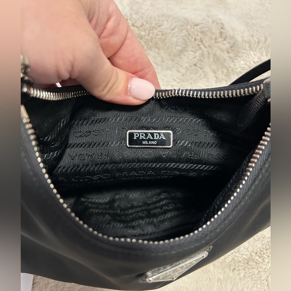 PRADA Re-Edition 2005 Nylon Black Crossbody Bag - Picture 4 of 12